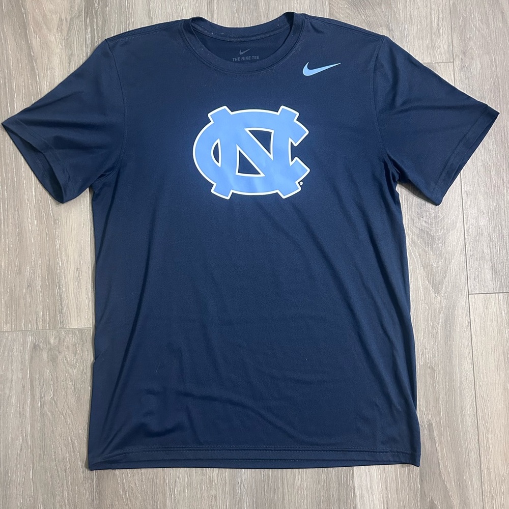 Nike University if North Carolina (UNC) Men's Dark Blue Graphic Tee